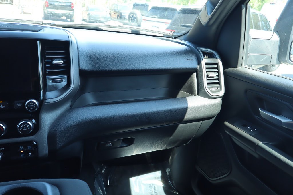 Used 2025 RAM 1500 Tradesman w/ Night Edition AWD/4WD image 31