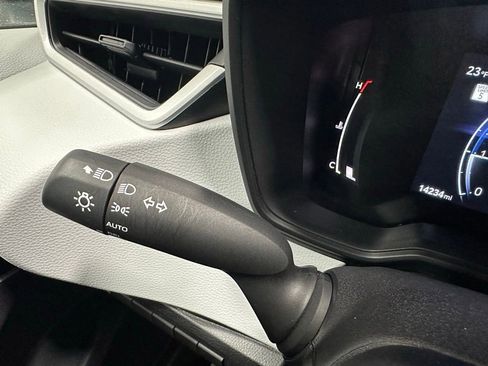 Used 2025 Toyota Corolla SE w/ SE Premium Package image 20