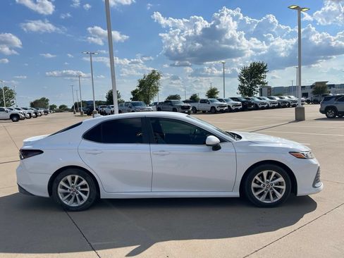 Used 2023 Toyota Camry LE FWD image 6
