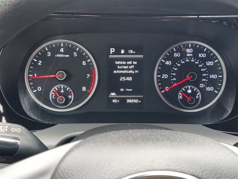 Used 2022 Kia K5 LXS image 16