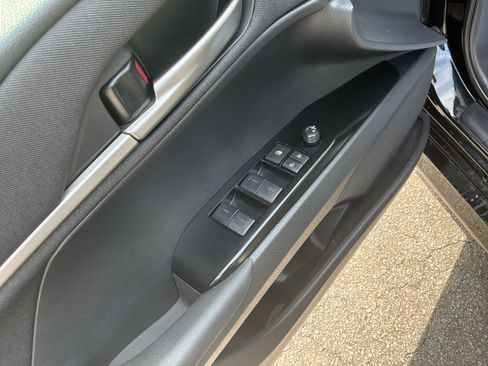 Used 2025 Toyota Camry LE FWD image 15