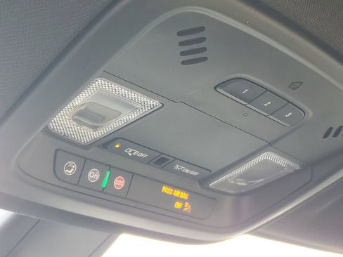 Certified 2023 Chevrolet Traverse Premier image 21