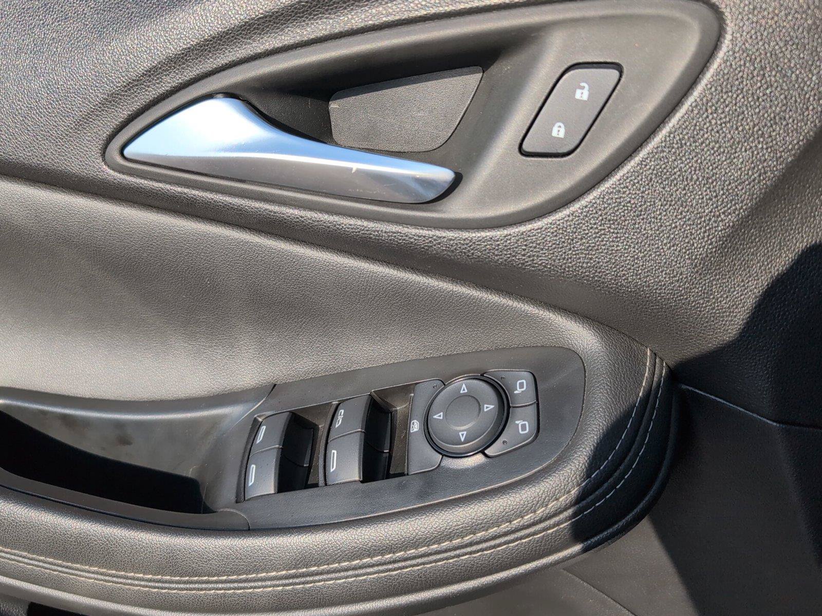 Used 2024 Buick Encore GX Sport Touring AWD/4WD image 14