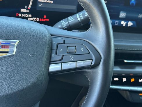 Used 2024 Cadillac XT4 Premium Luxury image 30
