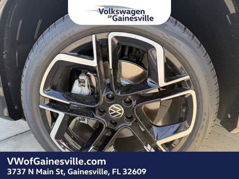 New 2026 Volkswagen Tiguan SEL R-Line image 21