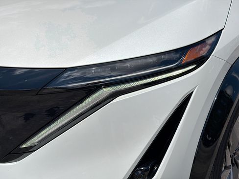 Used 2024 Nissan Ariya FWD image 9