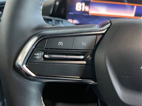 Used 2025 Chevrolet Blazer EV LT image 19