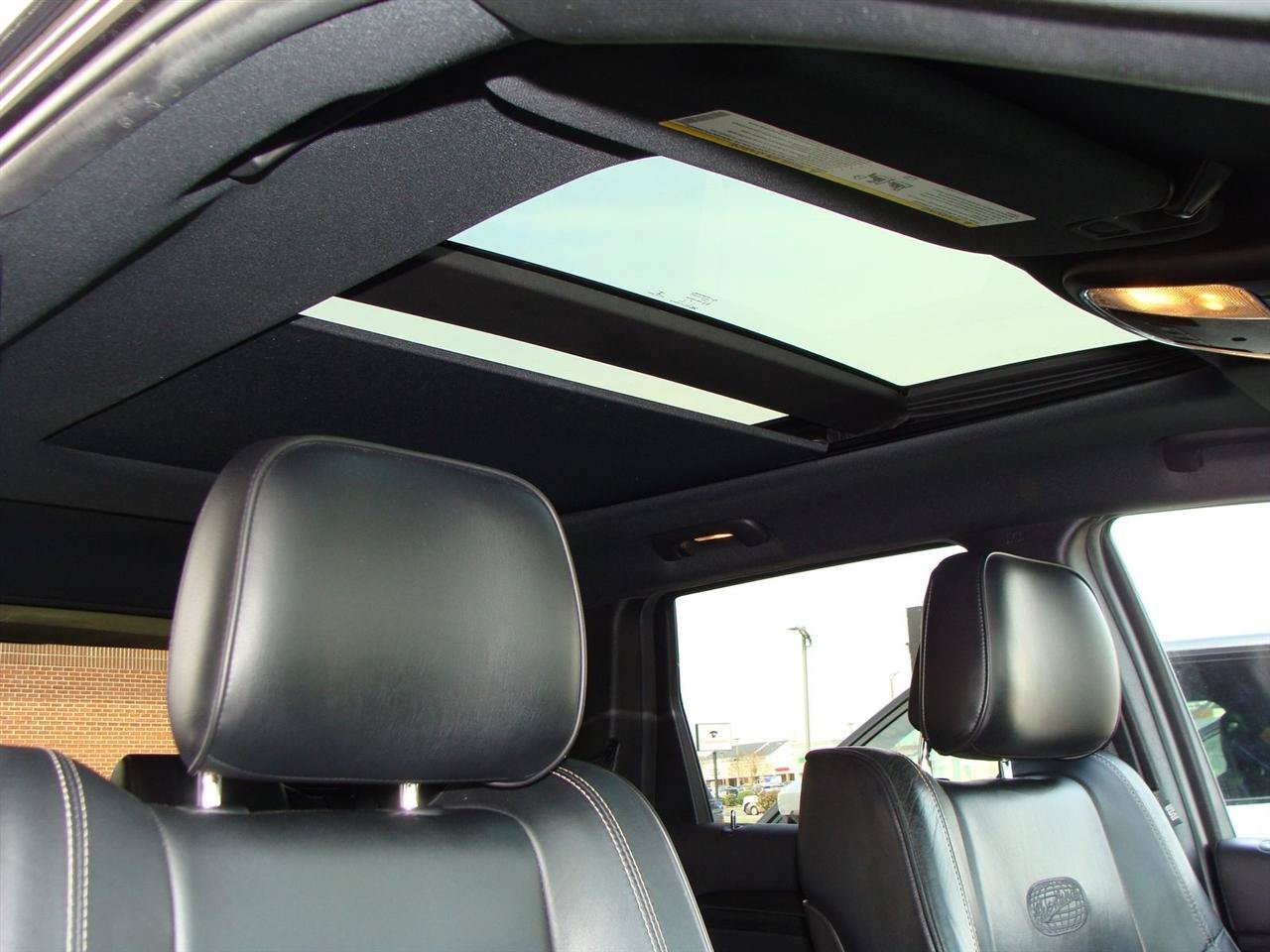 Used 2014 Jeep Grand Cherokee Overland AWD/4WD image 12
