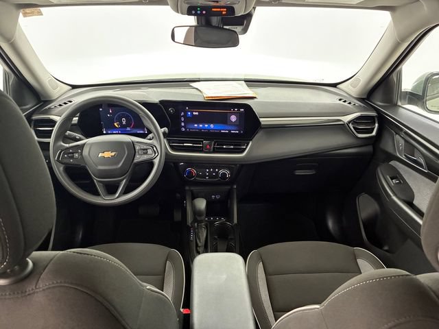 Used 2025 Chevrolet TrailBlazer LT AWD/4WD image 20