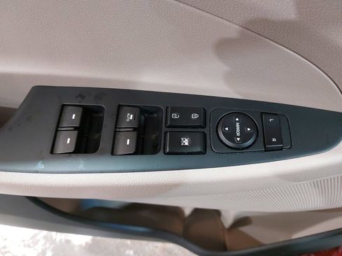 Used 2018 Hyundai Tucson Value FWD image 29
