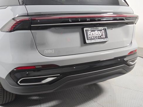New 2026 Lincoln Nautilus Premier AWD/4WD image 7