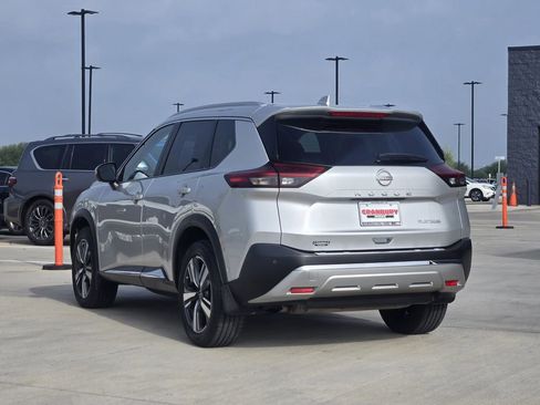 Used 2022 Nissan Rogue Platinum w/ Head-Up Display Package FWD image 4