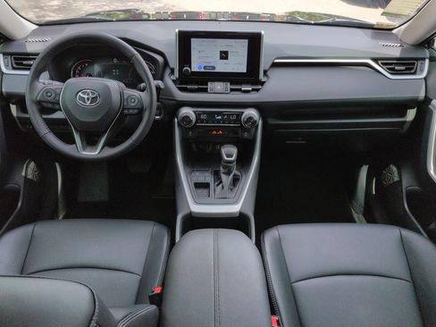 Used 2025 Toyota RAV4 XLE Premium FWD image 15