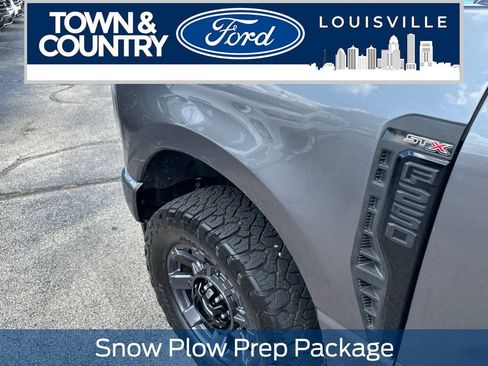 Used 2024 Ford F250 XL w/ STX Appearance Package AWD/4WD image 8