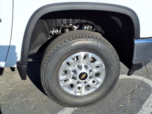 New 2026 Chevrolet Silverado 2500 W/T w/ WT Convenience Package AWD/4WD image 8