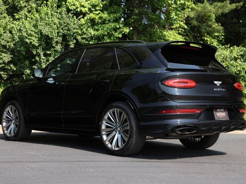 Used 2023 Bentley Bentayga Speed image 9
