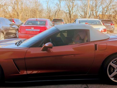 Used 2005 Chevrolet Corvette Convertible w/ Preferred Equipment Group image 11