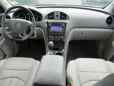 Used 2013 Buick Enclave Leather FWD image 12