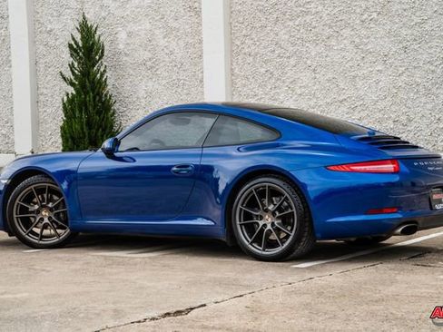Used 2013 Porsche 911 Carrera RWD image 3