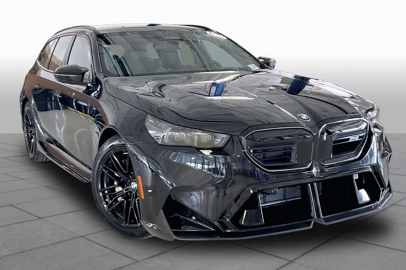 New 2027 BMW M5 Touring AWD/4WD image 2