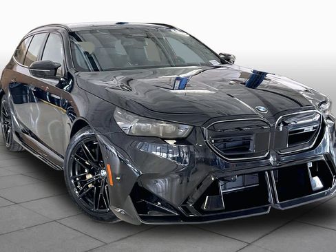 New 2027 BMW M5 Touring AWD/4WD image 2