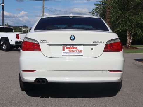Used 2009 BMW 528i Sedan RWD image 8
