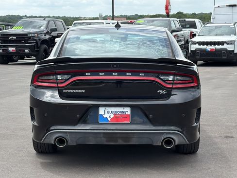 Used 2023 Dodge Charger R/T w/ Plus Group RWD image 7