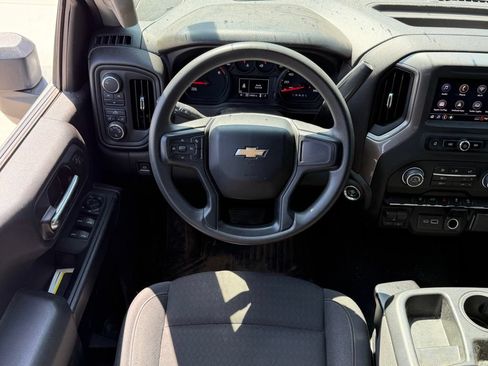 Used 2024 Chevrolet Silverado 2500 Custom w/ Custom Convenience Package AWD/4WD image 9
