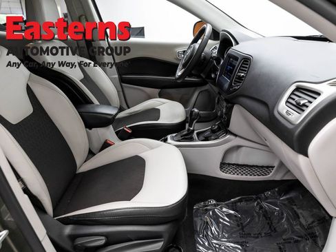 Used 2021 Jeep Compass Latitude AWD/4WD image 25