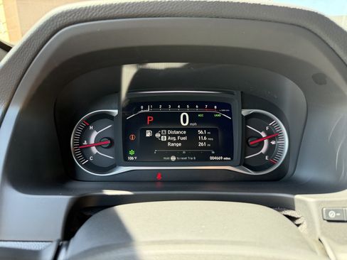Used 2025 Honda Passport Black Edition image 17
