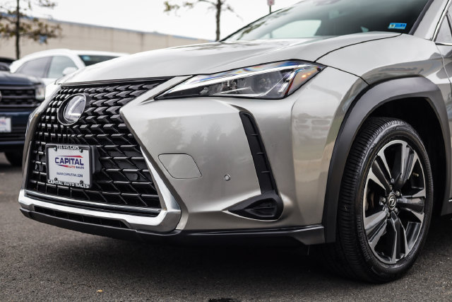 Used 2020 Lexus UX 250h w/ Premium Package AWD/4WD image 9