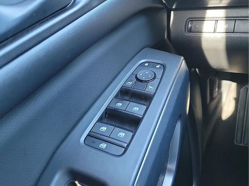 Used 2024 Nissan Pathfinder Rock Creek AWD/4WD image 12
