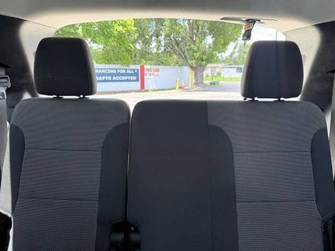 Used 2020 Chevrolet Traverse LT FWD image 13
