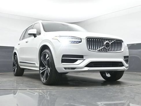 Used 2024 Volvo XC90 B6 Ultimate w/ Protection Package Premier AWD/4WD image 39