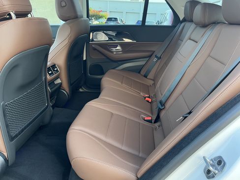 New 2026 Mercedes-Benz GLE 450 4MATIC image 16