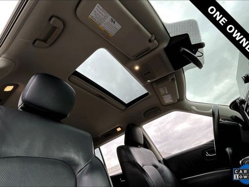 Used 2022 Nissan Armada SL w/ Captain's Chairs Package image 27