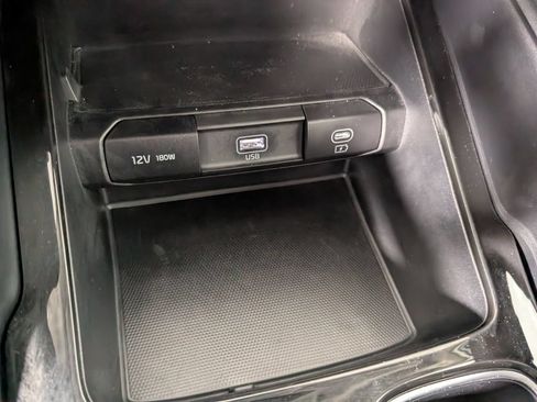 Used 2024 Kia Telluride LX FWD image 20