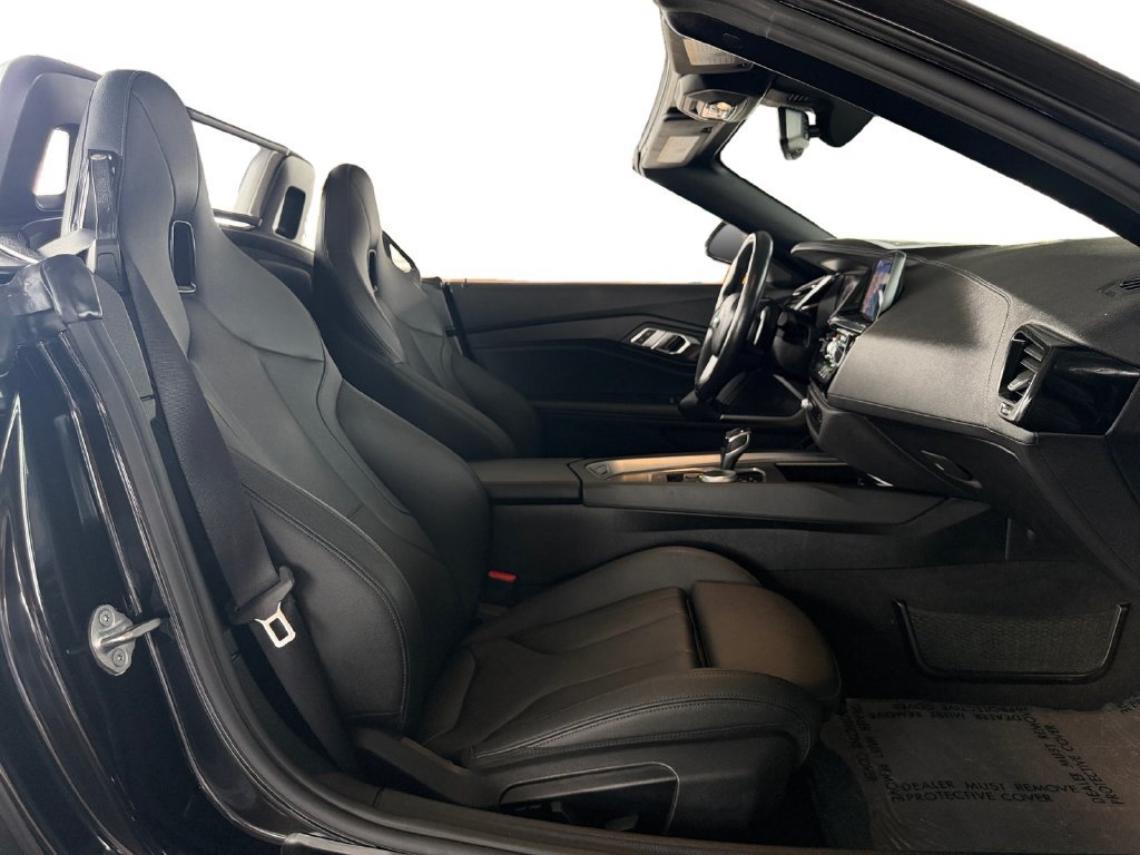 Used 2020 BMW Z4 sDrive30i w/ Convenience Package RWD image 16