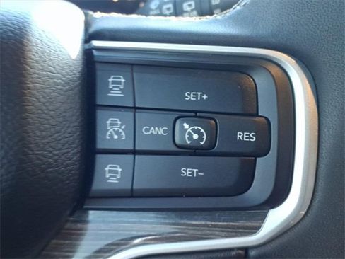 Used 2022 Jeep Wagoneer Series II image 23