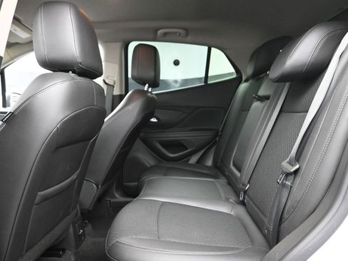 Used 2022 Buick Encore Preferred w/ Safety Package image 11