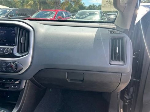 Used 2022 Chevrolet Colorado Z71 RWD image 14