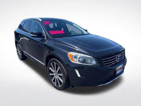 Used 2015 Volvo XC60 T6 w/ Proximity Package AWD/4WD image 7