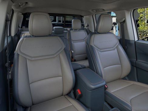 New 2026 Ford Maverick Lariat w/ 4K Tow Package image 10