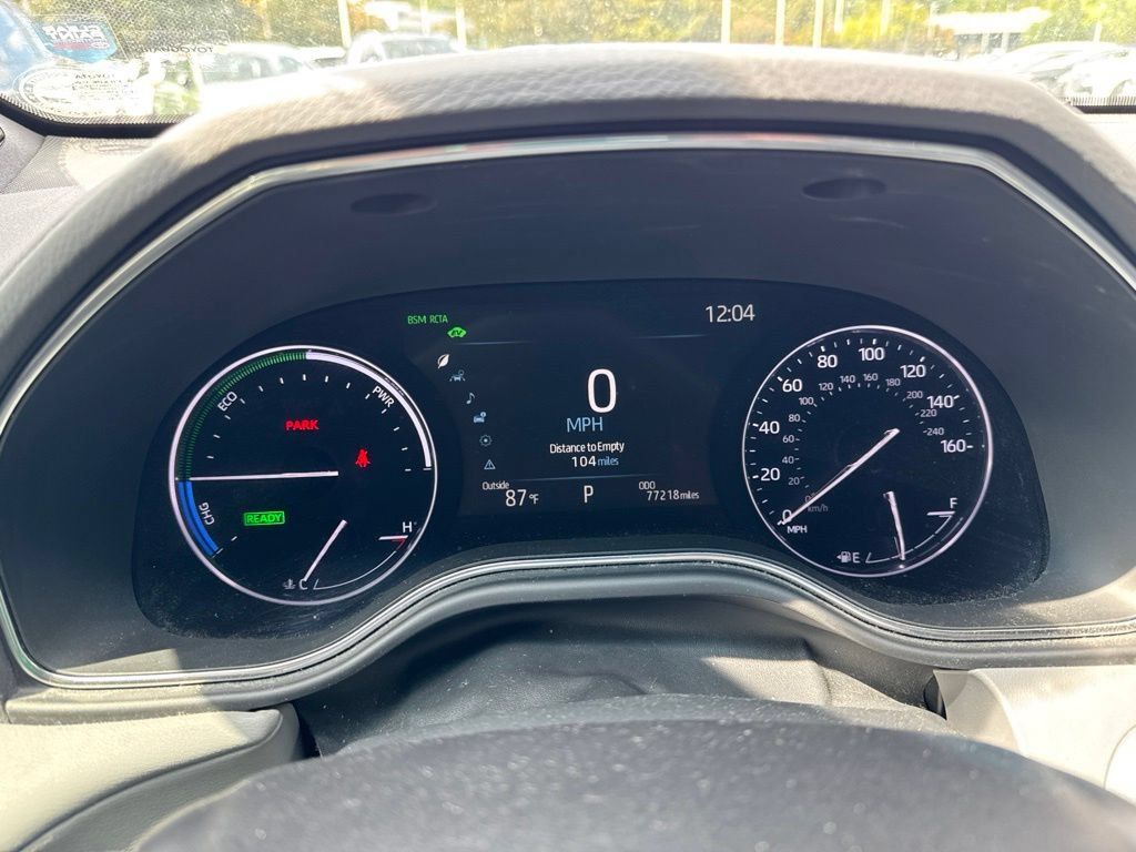 Used 2021 Toyota Avalon Limited w/ Advanced Safety Package FWD image 2