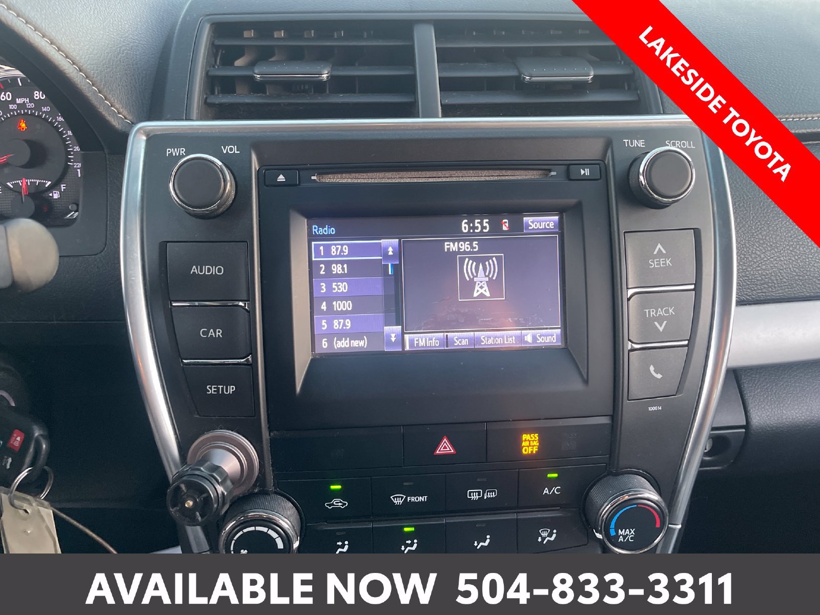 Used 2017 Toyota Camry SE FWD image 29
