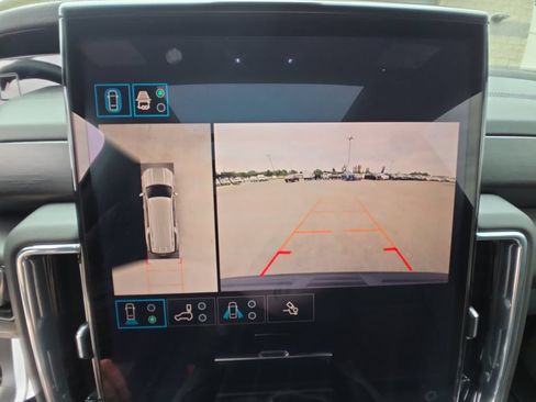 Certified 2025 GMC Yukon XL Denali w/ Sun & Power Step Package AWD/4WD image 16