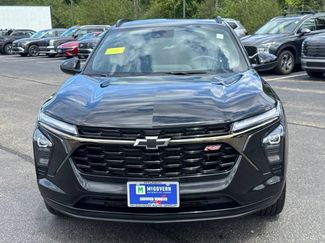Used 2026 Chevrolet Trax RS w/ Sunroof Package FWD video 2