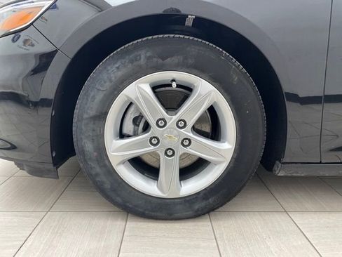 Used 2022 Chevrolet Malibu LS image 7