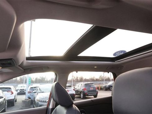 Certified 2021 Nissan Rogue SL w/ Premium Package image 9