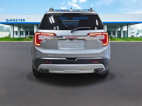 Used 2023 GMC Acadia SLE w/ Driver Convenience Package image 10